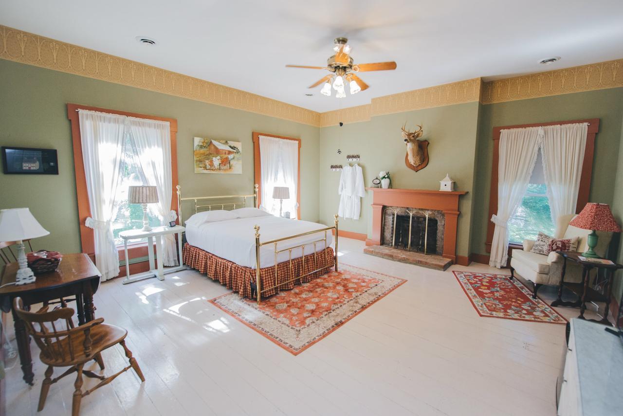 Old Caledonian Bed & Breakfast المظهر الخارجي الصورة