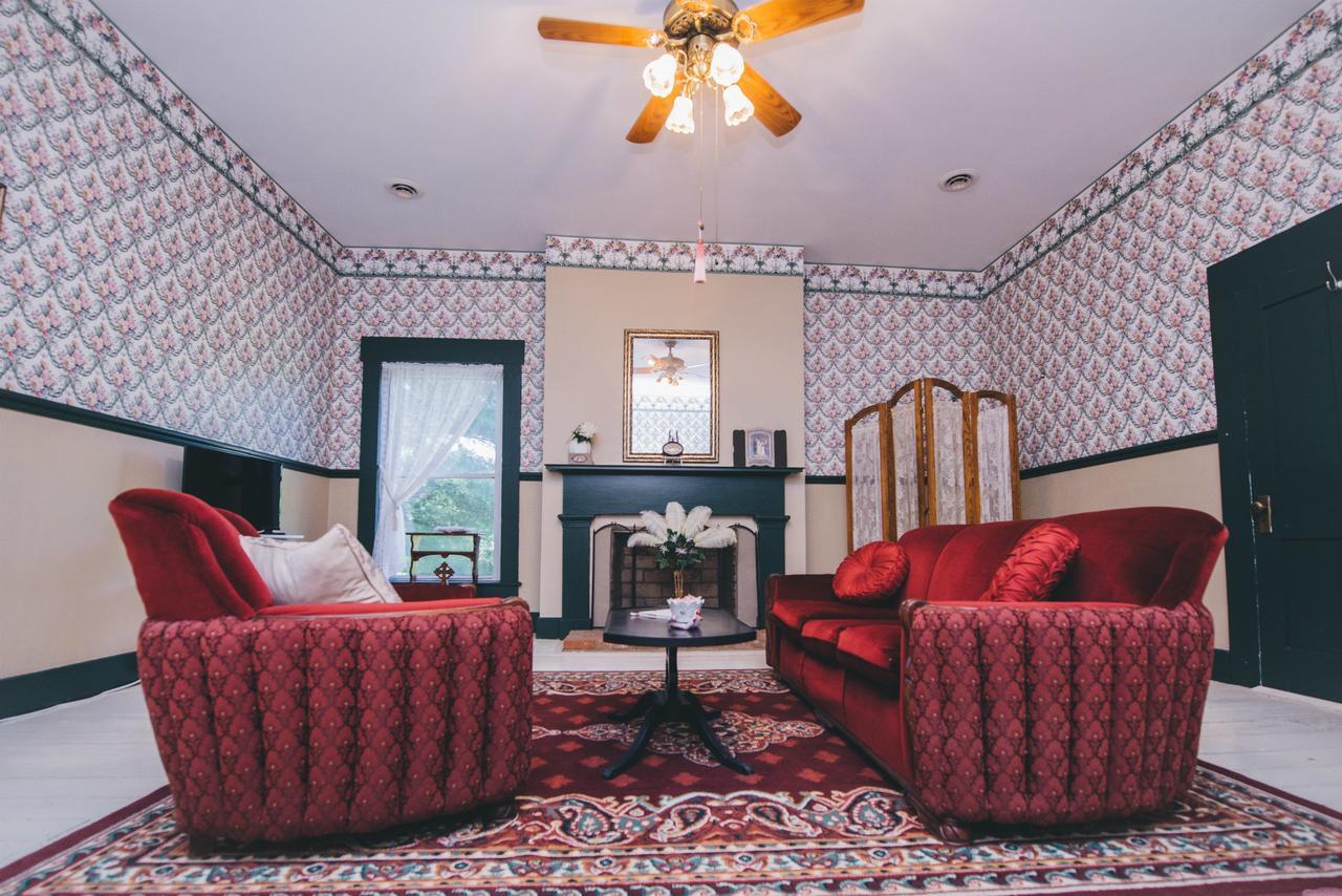 Old Caledonian Bed & Breakfast المظهر الخارجي الصورة