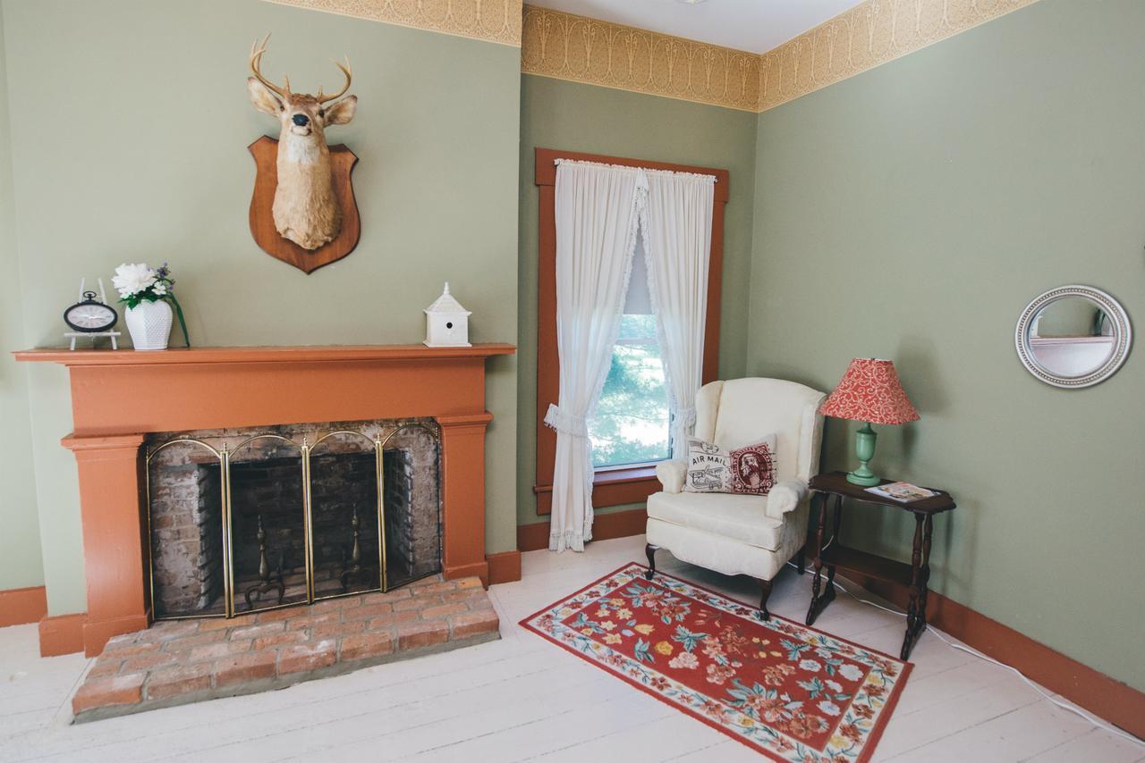 Old Caledonian Bed & Breakfast المظهر الخارجي الصورة