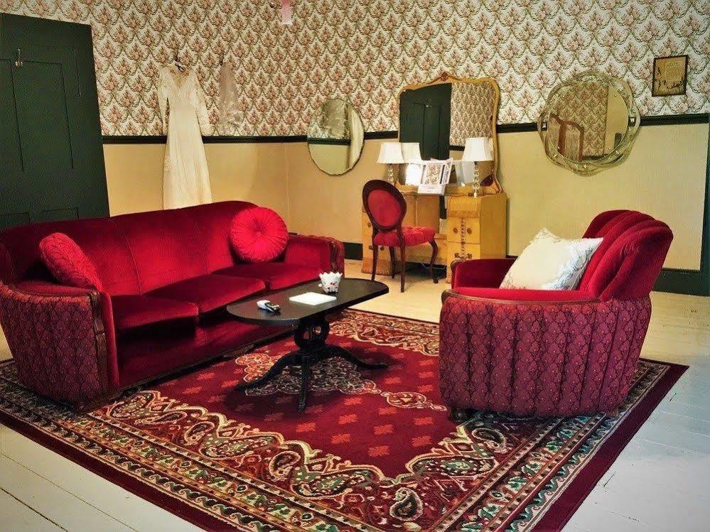 Old Caledonian Bed & Breakfast المظهر الخارجي الصورة